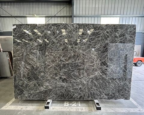 Cristallo Noir Quartzite Slab in North Hollywood, Los Angeles