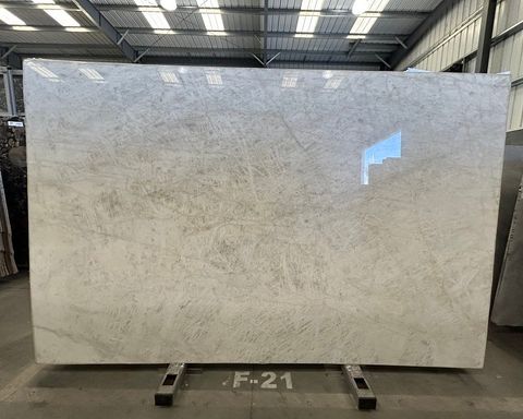 Cristallo Extra Quartzite Slab in North Hollywood, Los Angeles