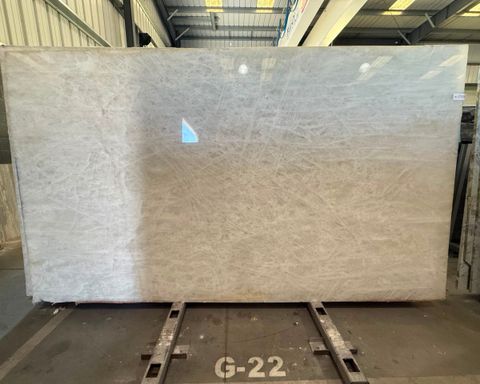 Cristallo Extra Super Wow Quartzite Slab in North Hollywood, Los Angeles